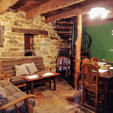 Vega de Logares Apartamentos Rurales Casa Do Cabo מראה חיצוני תמונה
