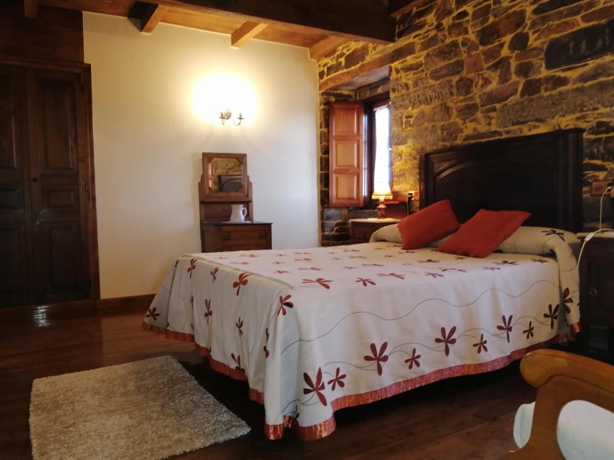 Vega de Logares Apartamentos Rurales Casa Do Cabo מראה חיצוני תמונה