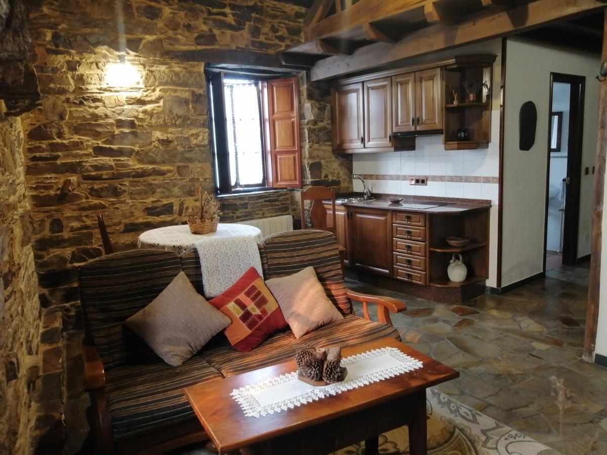 Vega de Logares Apartamentos Rurales Casa Do Cabo מראה חיצוני תמונה